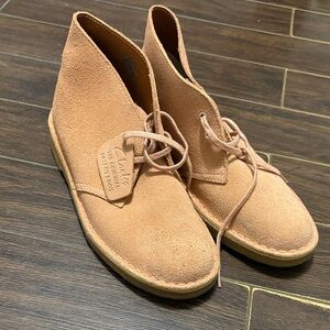 Clarks Light Pink Suede Desert Boot
